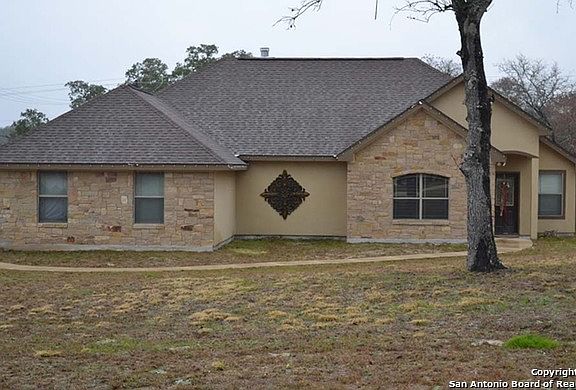 3rd image of 25 Lone Star Dr