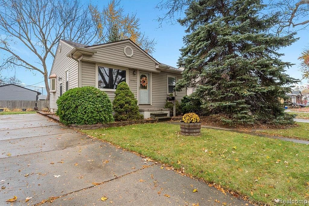 13786 Oakdale St, Southgate, MI 48195 Zillow