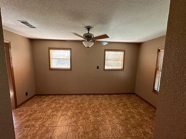 3 bed, 1550 sqft, $1,495 — Photo 4