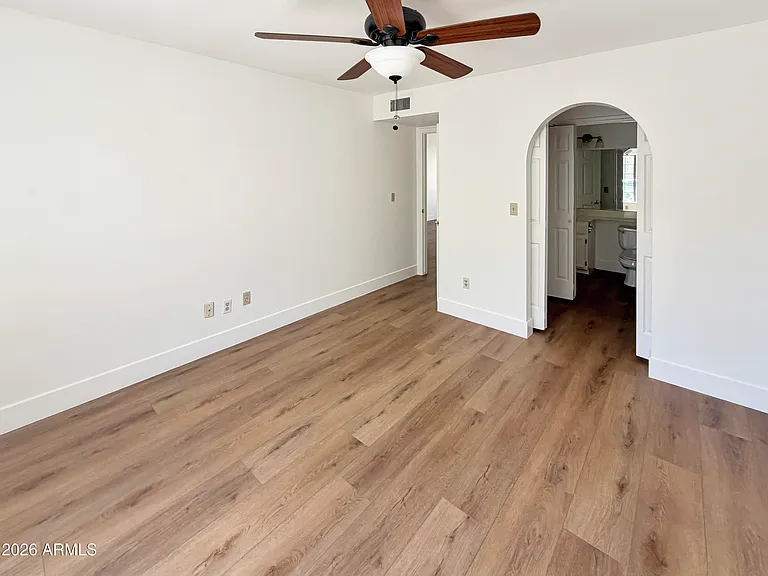 14607 N Olympic Way — Photo 9