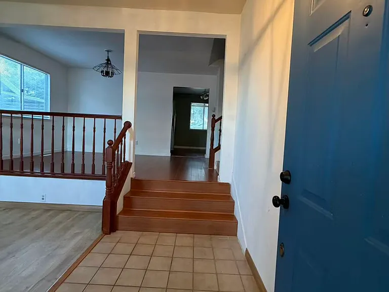 8324 Trimmer Way — Photo 3