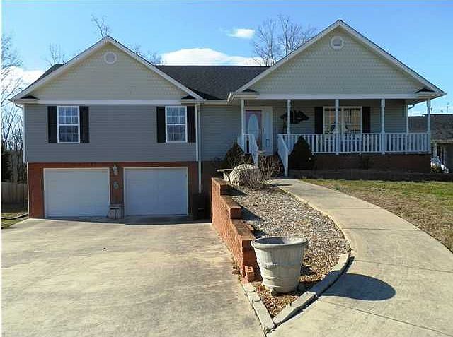 1st image of 6913 Bucksland Dr