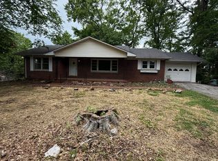 1111 N Main St, Tompkinsville, KY 42167