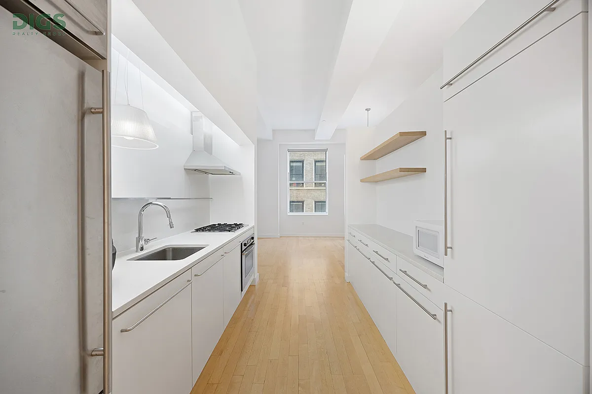 15 Broad Street — Photo 4