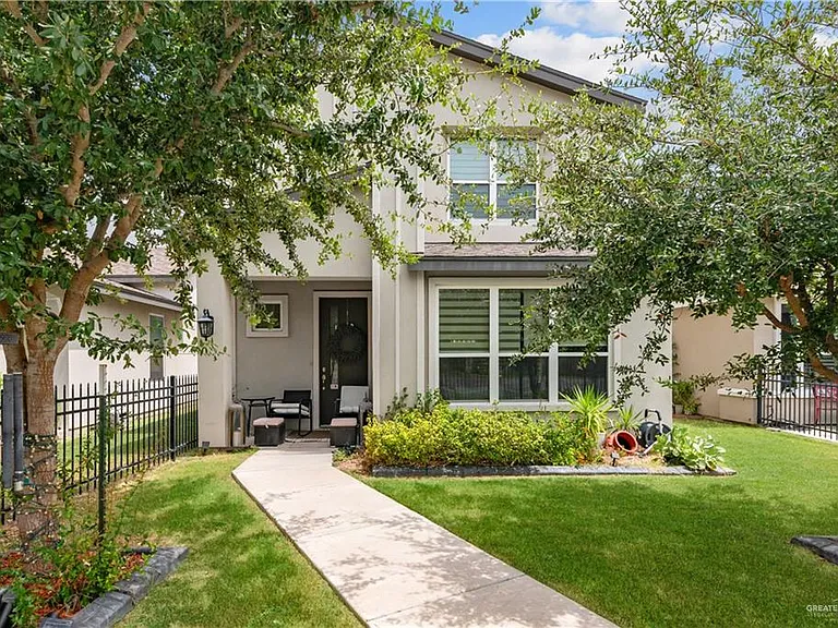 1305 Xavier Ave — Photo 3