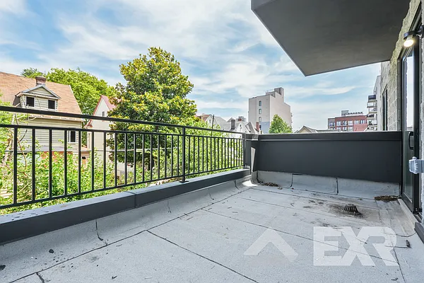 Rented by EXR | media 4