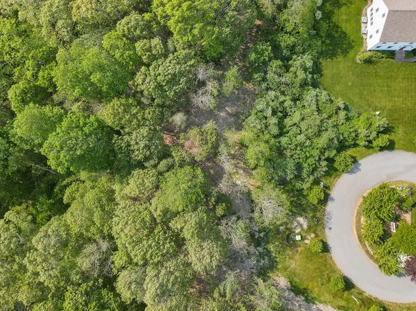 22 Seneca Lane, Sandwich, MA 02563