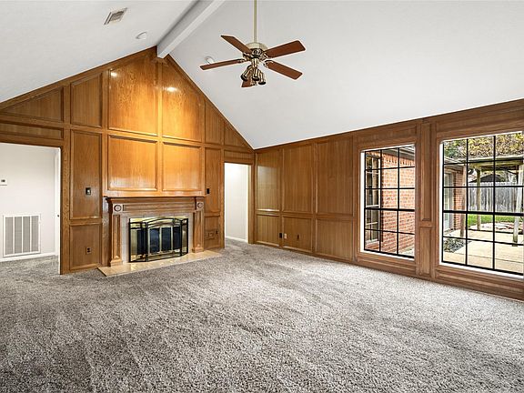 3rd image of 16106 Ridge Park Dr