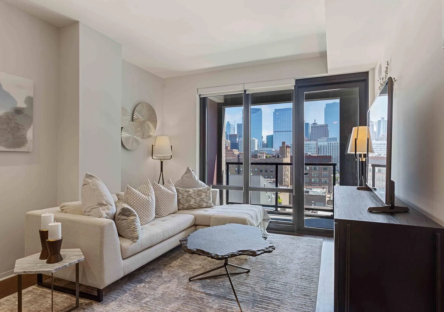 1 bed, 755 sqft, $3,000 — Photo 4