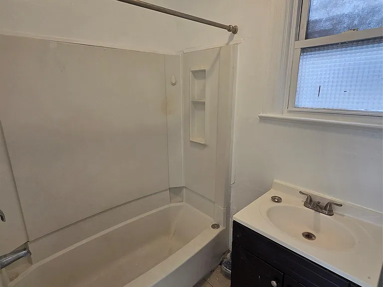 3561 Ropes Ave — Photo 9