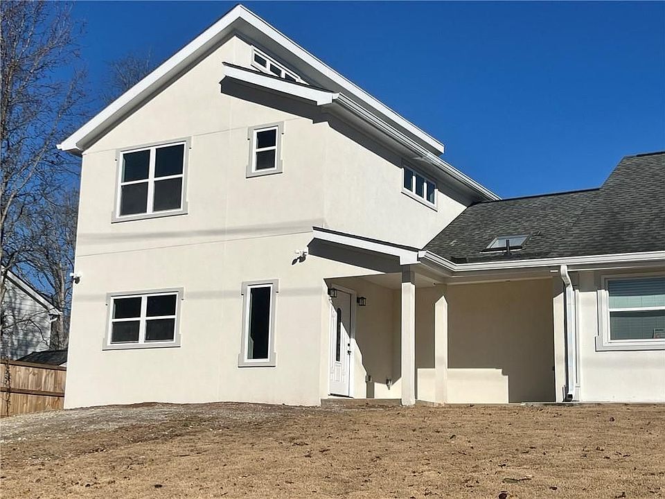 1st image of 4500 Kings Lake Dr NE #B