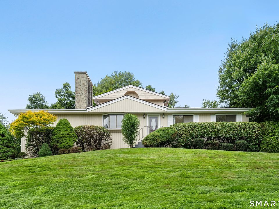 1st image of 223 Sterling Road