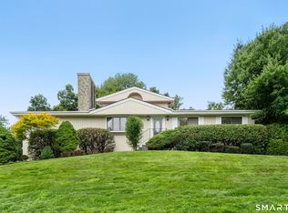 223 Sterling Rd, Trumbull, CT 06611