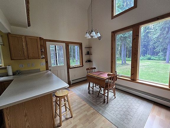 5th image of 1836 Blackburn Way