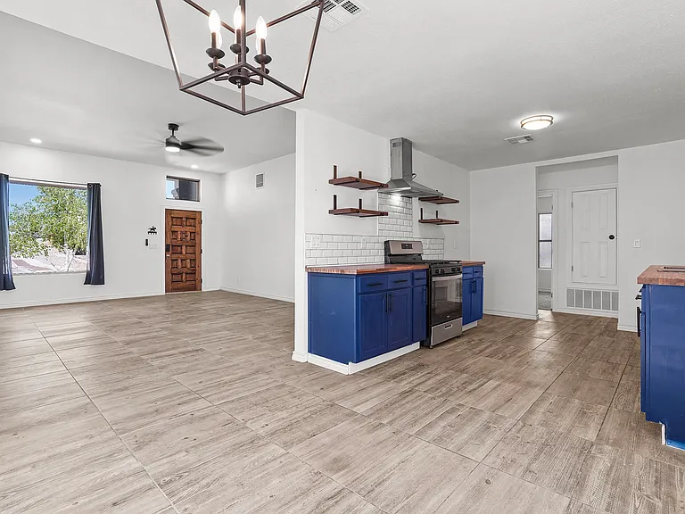 12842 Osmotherley Ave — Photo 10