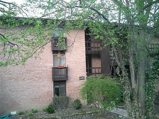 1st image of 5601 Lakeside Dr
