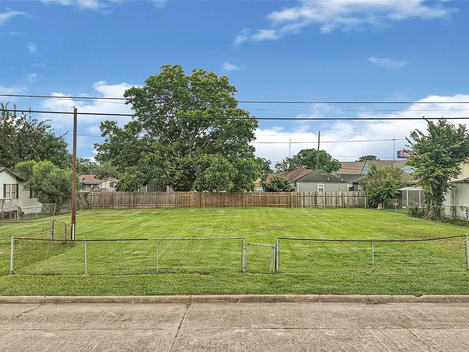 1st image of 108 N Randall St Lot 1