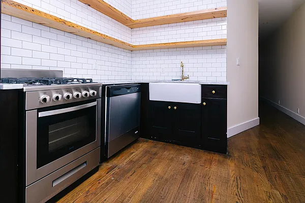 Rented by Nooklyn NYC LLC | media 14