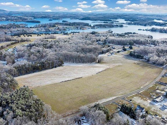 5th image of 0 Bluewater Dr
