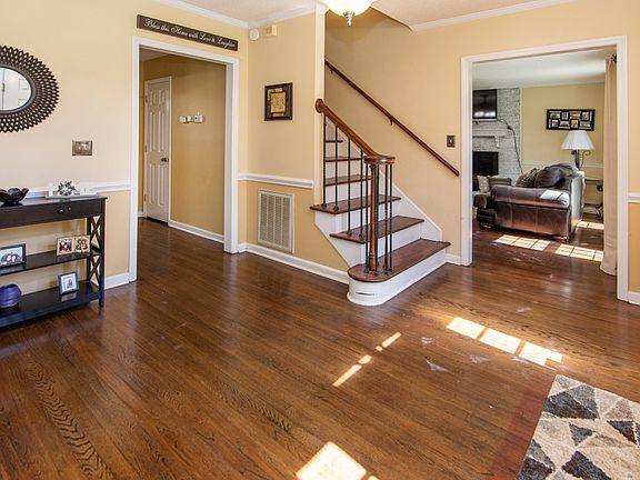 5th image of 2009 Fairchelsea Way Ln