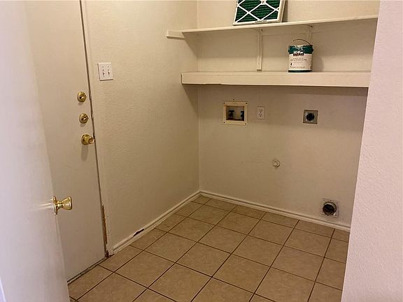 5th image of 1012 Christopher Ave APT B