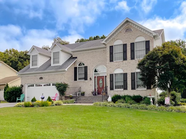 1026 Wiltshire Dr, La Plata, MD 20646