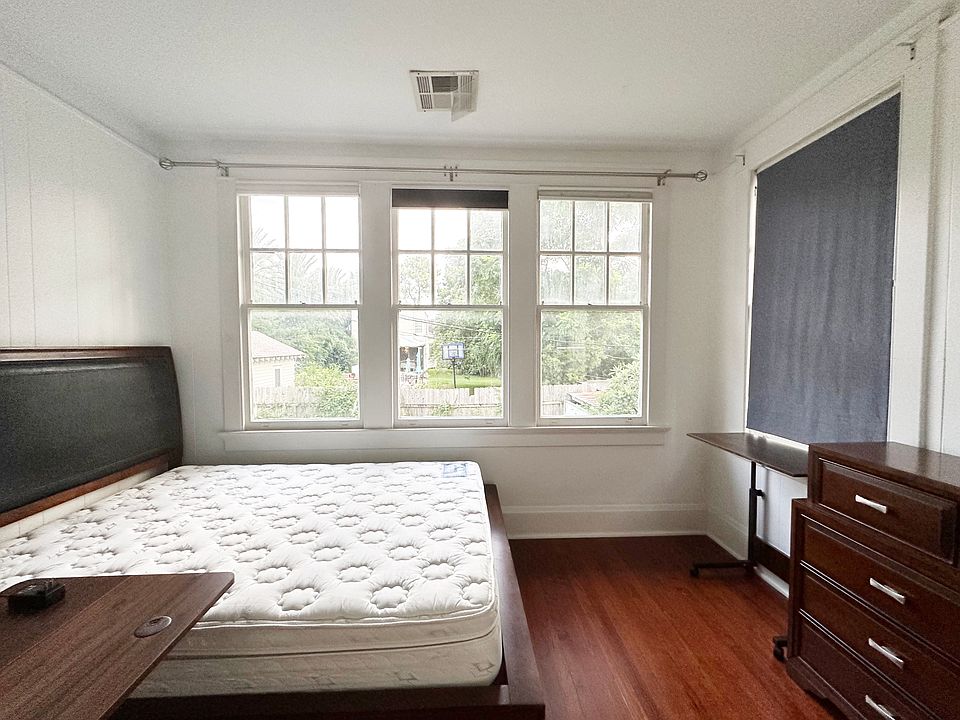 2nd image of 7022-24 Hickory St