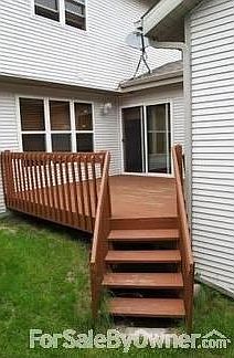 Deck
						:
						Beautiful wooden deck