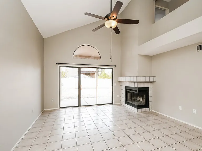 1534 E Campbell Ave — Photo 5