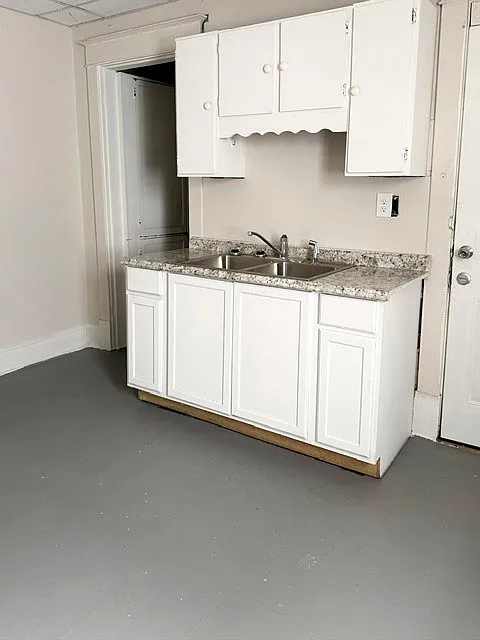 2 bed, 1122 sqft, $1,300 — Photo 2