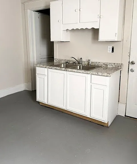121 N Euclid Ave — Photo 5