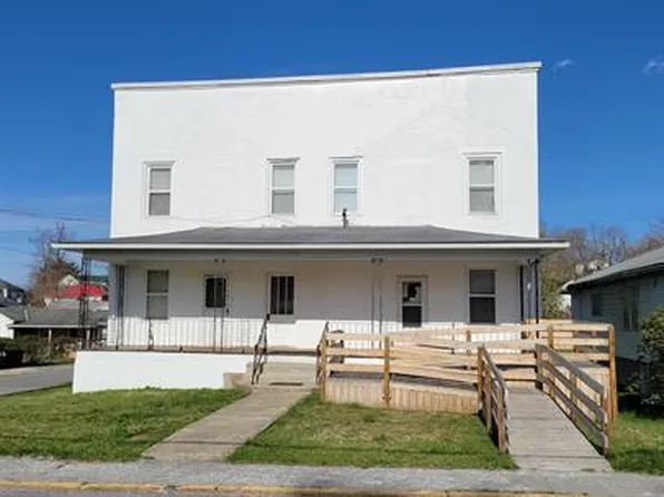 228 Summerlee Ave, Oak Hill, WV 25901