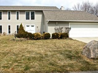 13504 Olde Orchard Rd, Strongsville, OH 44136