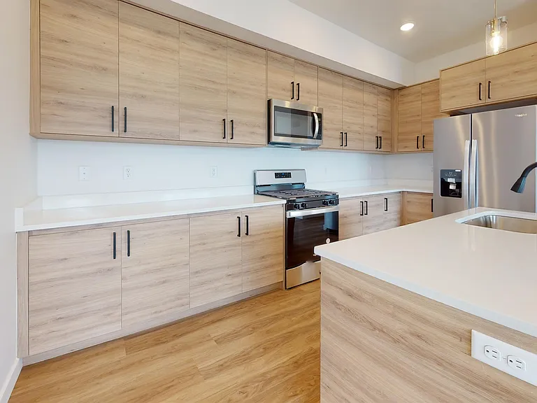 1266 S Sawmill Blvd — Photo 19