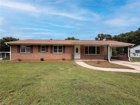 140 Joyce Dr, Winston Salem, NC 27107