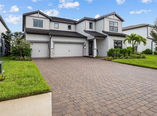 5855 Silverside Pine Ct, Lakewood Ranch, FL 34211