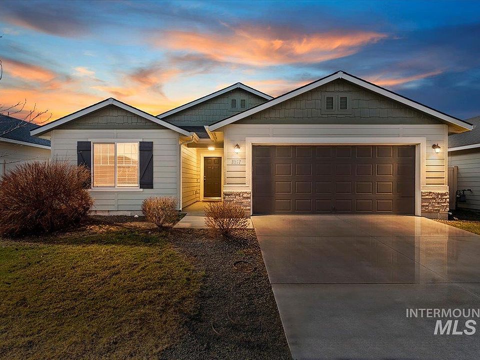 1st image of 3117 N Saratov Way