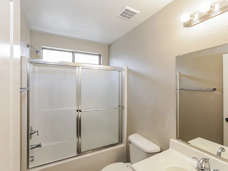 10925 W Taft St — Photo 15