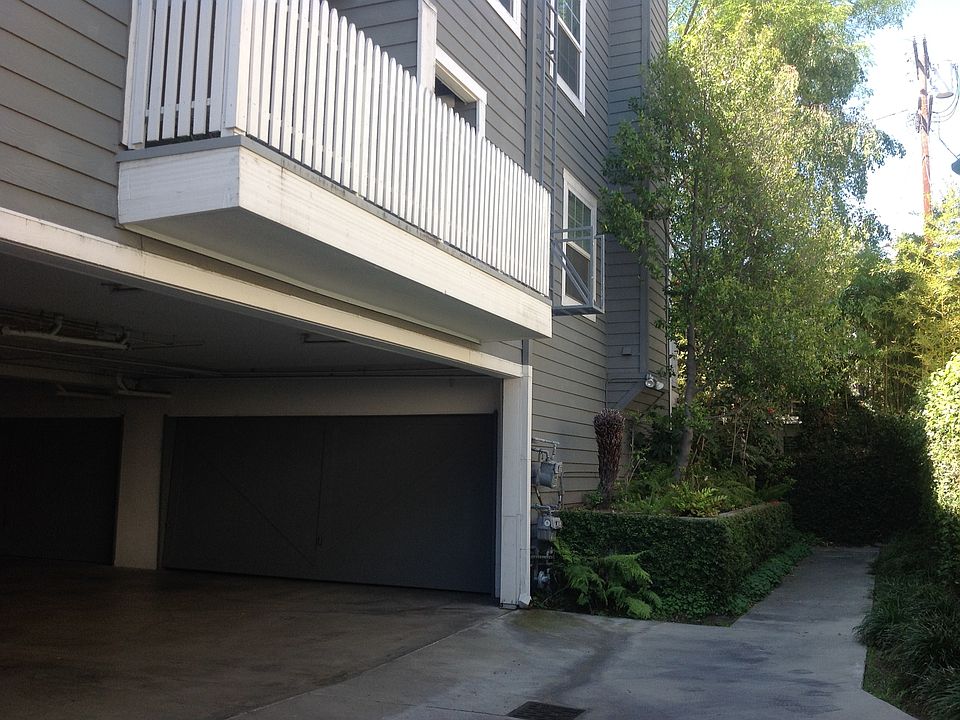 2nd image of 11635 Woodbridge St Unit 5