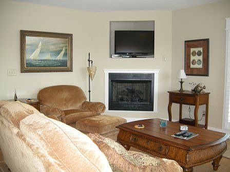 4th image of 187 Brooks St #B501