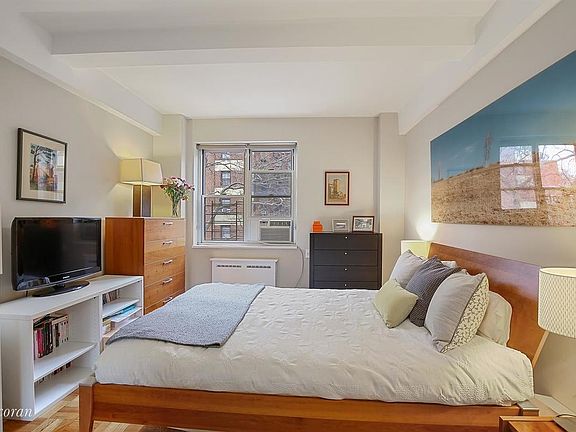 4th image of 530D Grand St APT 3A