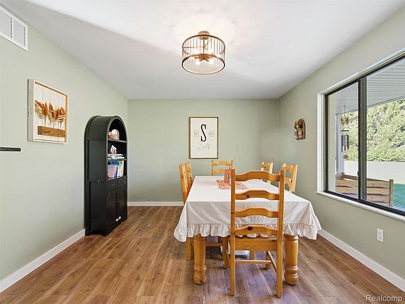 5th image of 8665 Tindall Rd