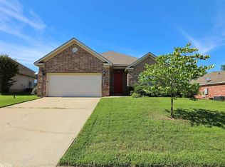 704 Fair Ln, Alexander, AR 72002