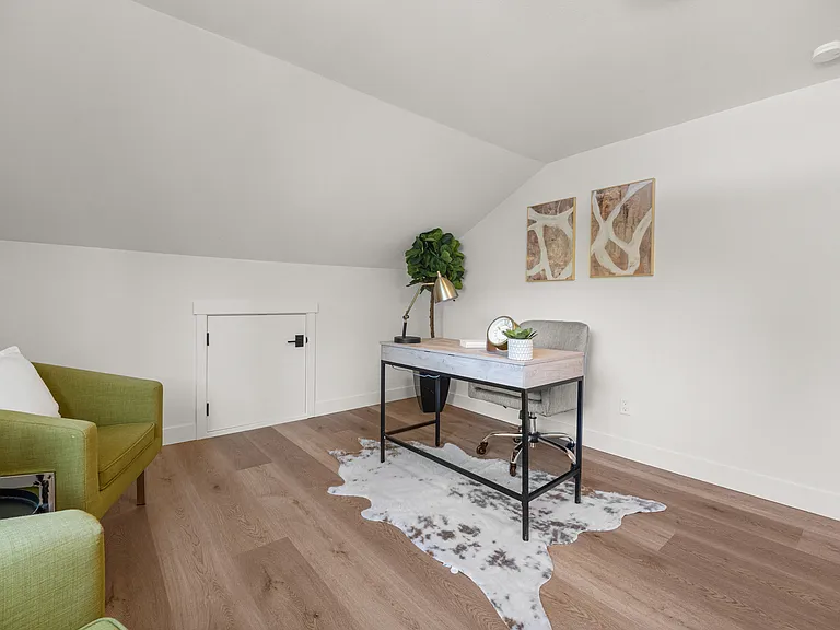 515 NE 123rd St — Photo 34