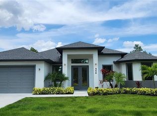 556 8th St SE, Naples, FL 34117