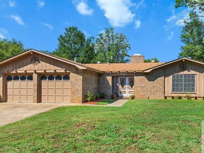 204 Quail Ln, Wake Village, TX, 75501