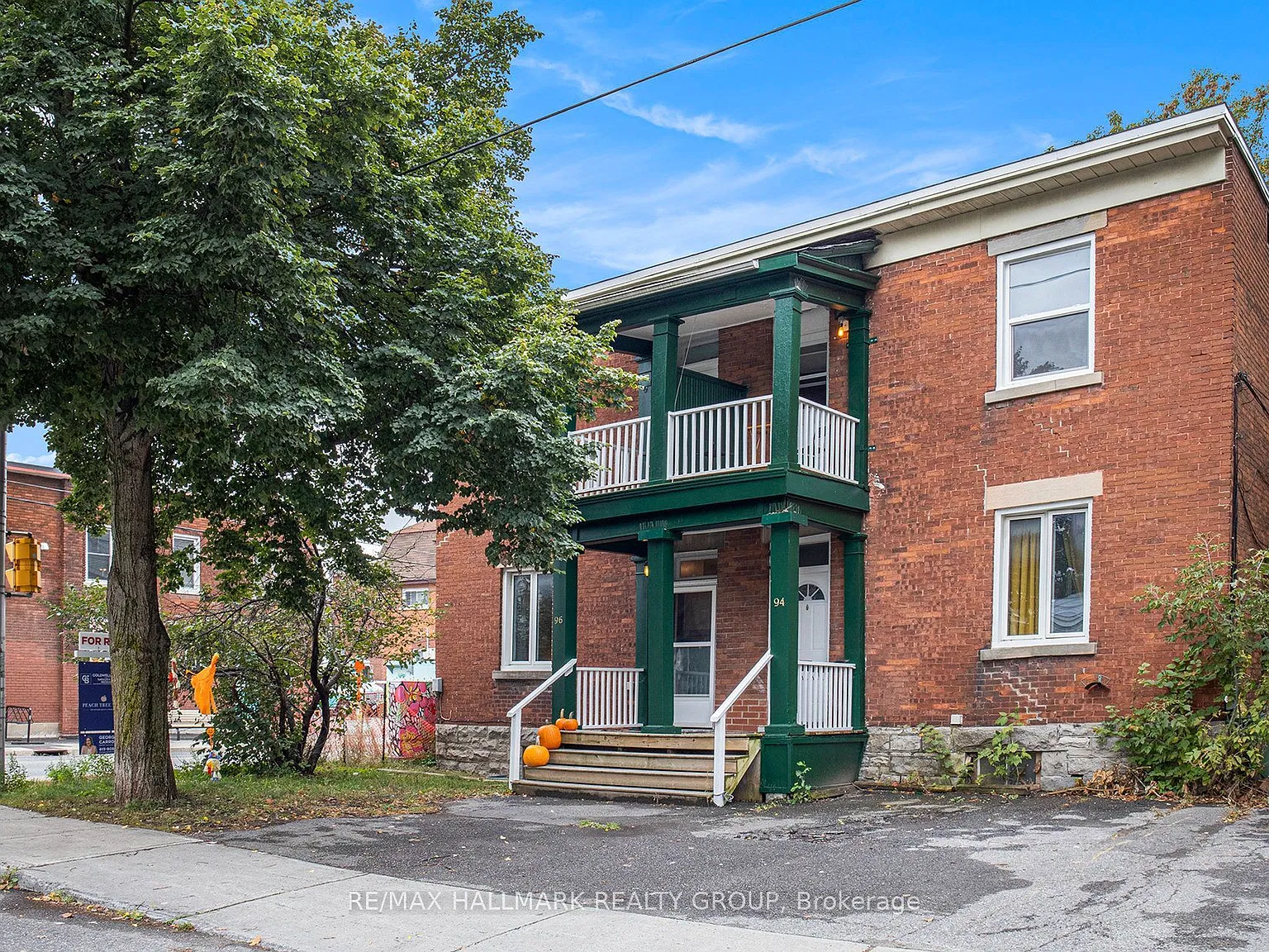 2 bed, $2,000 — Photo 1