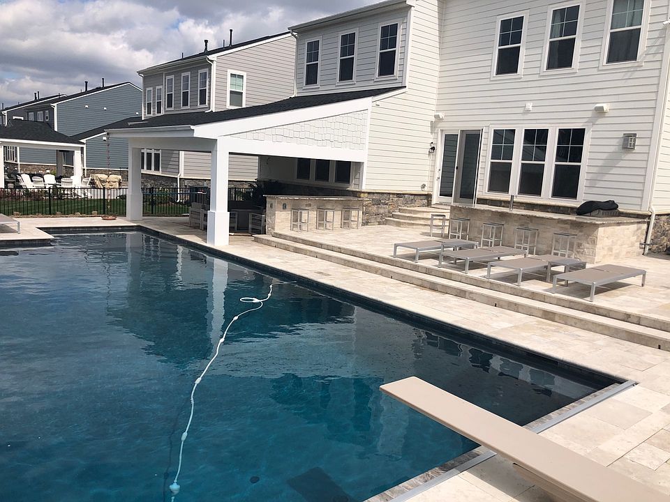 2nd image of 1018 Akan St SE