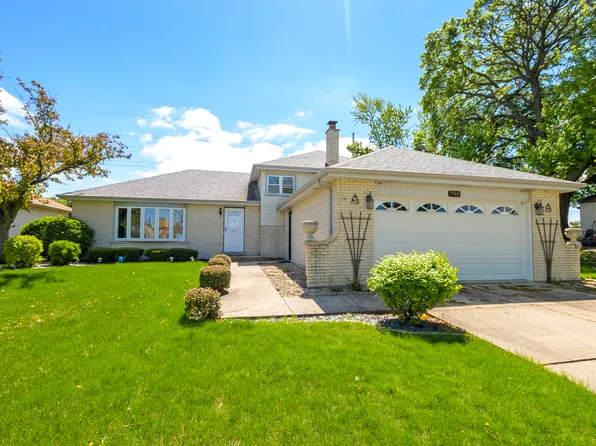 7745 Woodstock Dr, Tinley Park, IL 60477