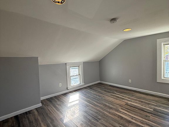 3rd image of 42 Crawford St #3F